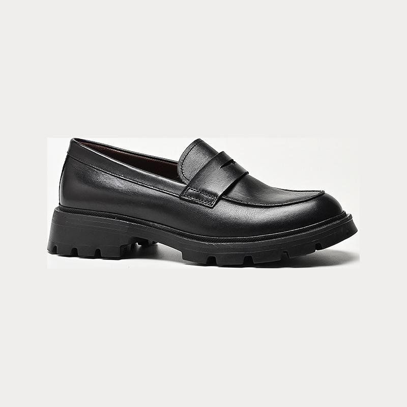 Women’s shoes